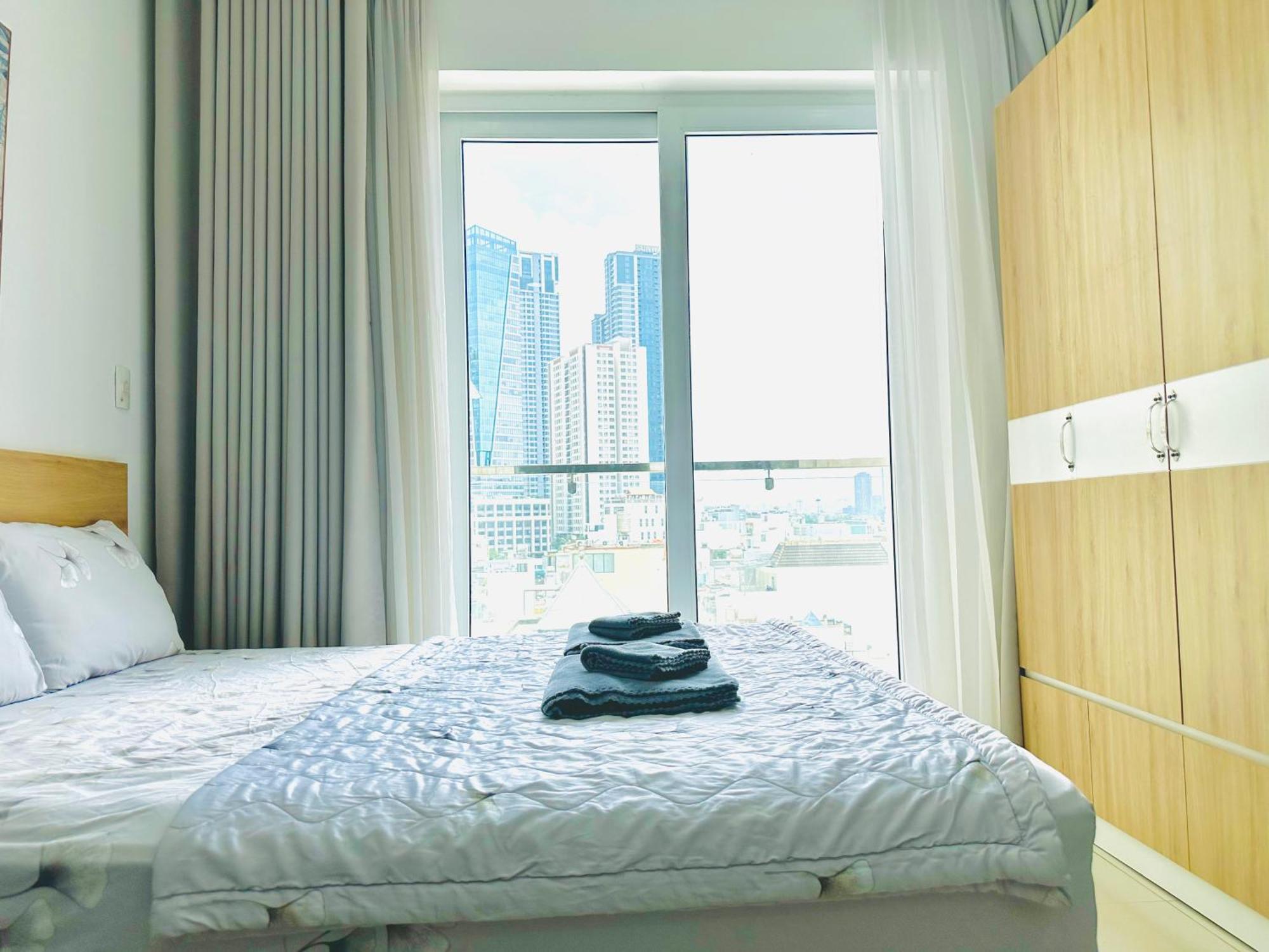 403 Spacious & Modern 1 Bedroom W Balcony View * TP. Hồ Chí Minh